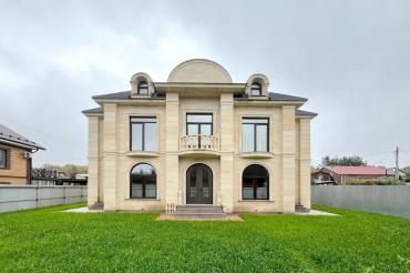 Дом, Дубки СНТ (Газопровод), 330&nbsp;кв.м