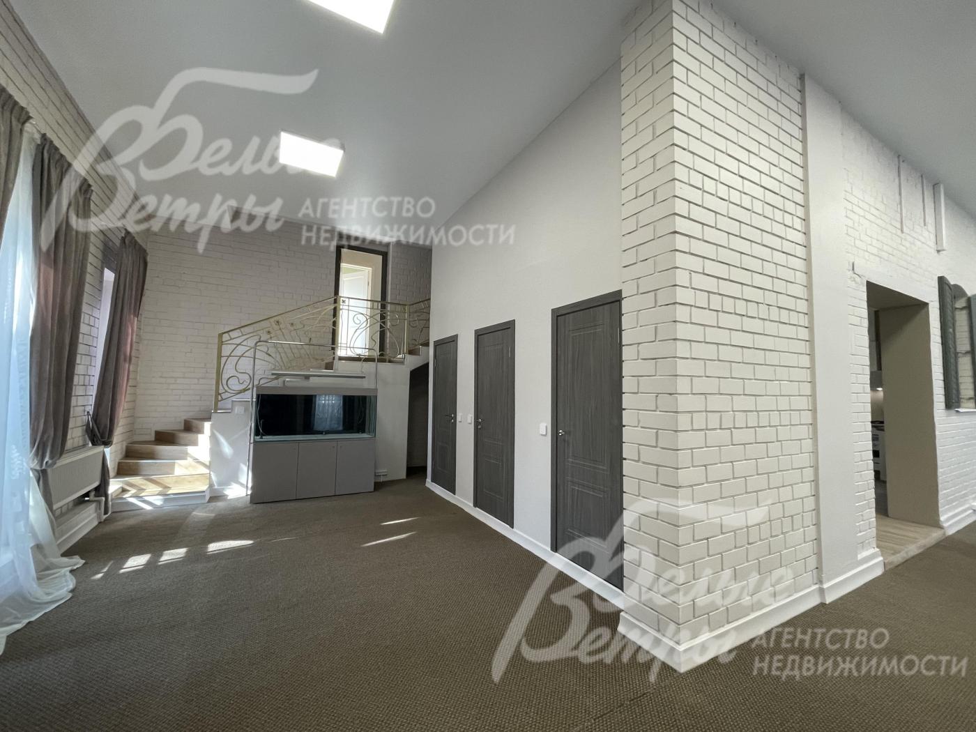 Холл 1-го этажа