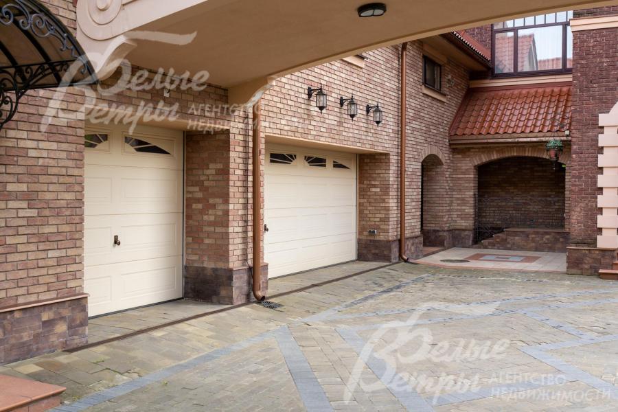 Гараж на 3 авто с квартирой для персонала