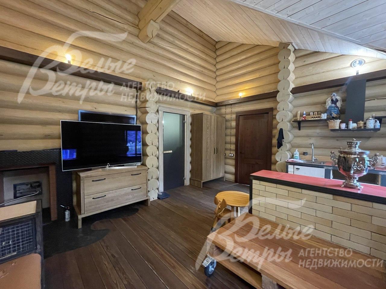 Комната отдыха с кухней в бане