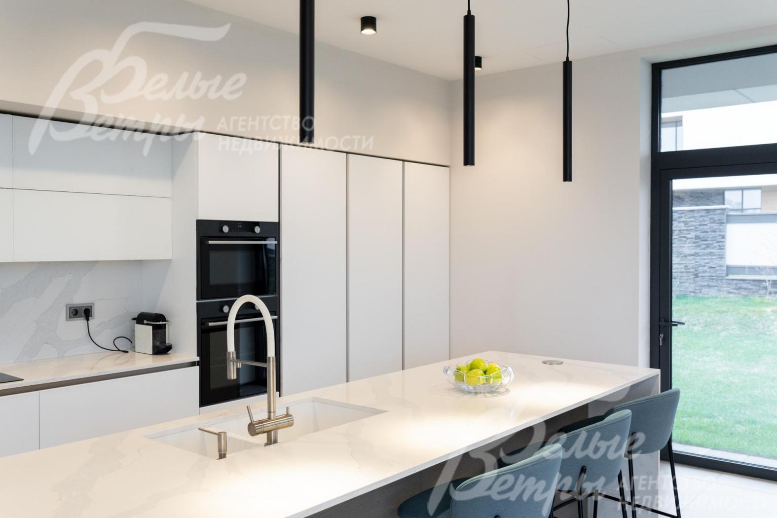  столешница из кварцевого агломерата