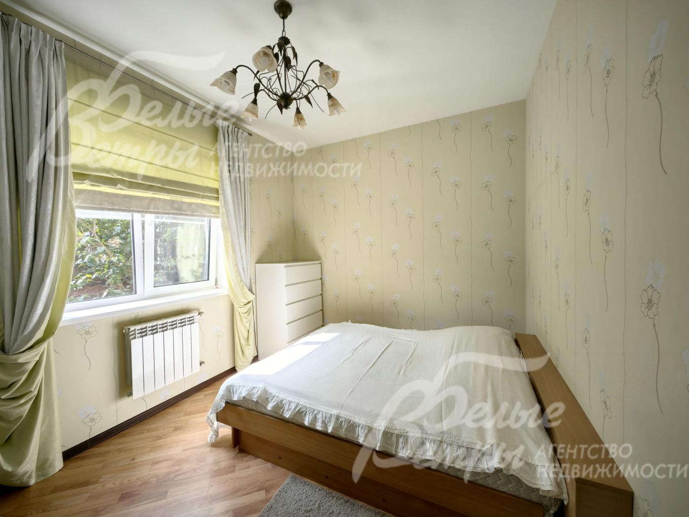 Спальня на 1ом этаже.