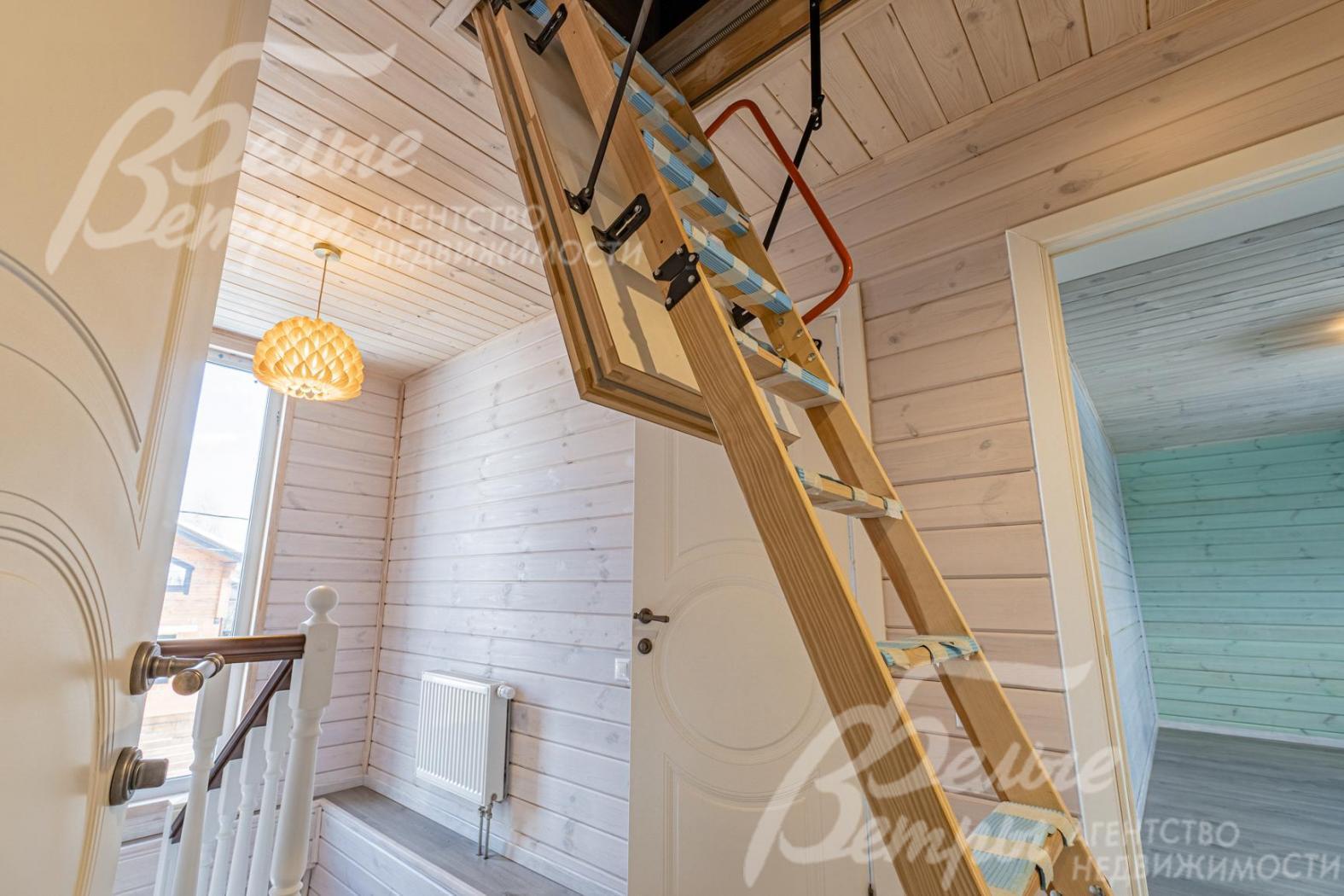 Мансардное помещение 15 кв.м с выдвижной лестницей
