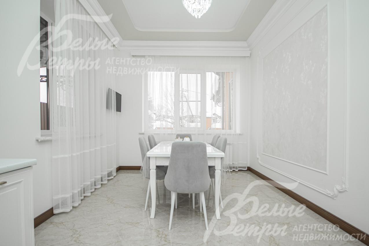 Обеденный гарнитур на 6 персон