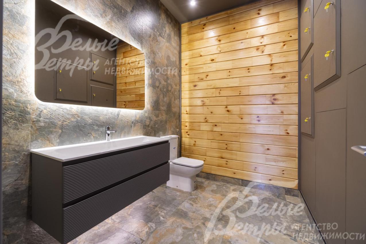 Гостевой санузел на первом этаже