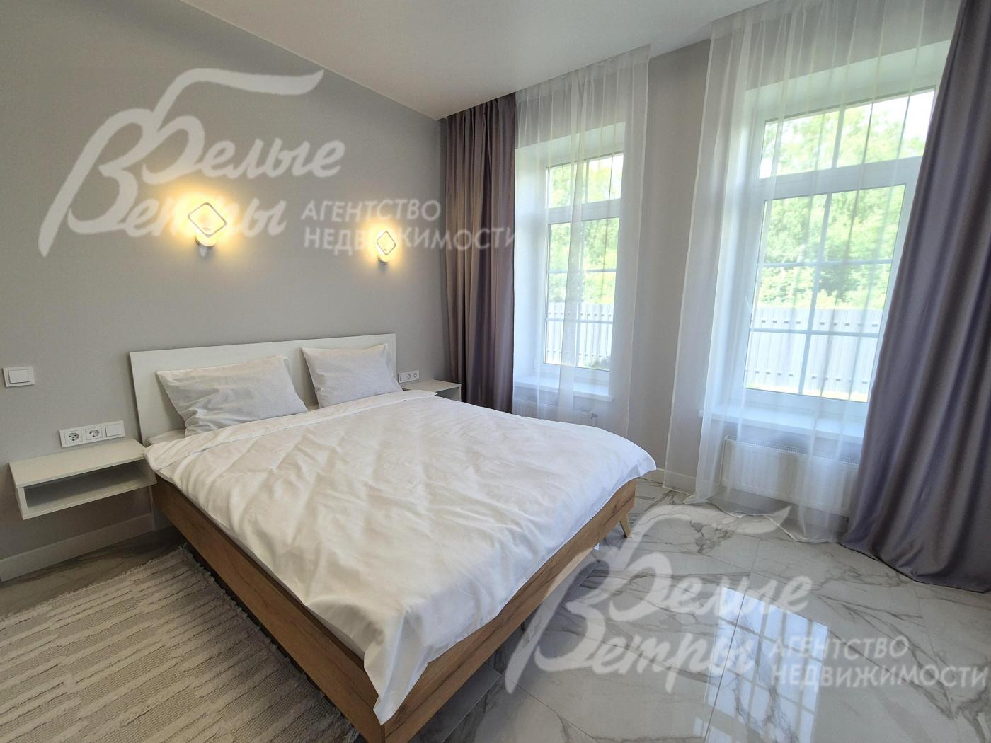 Спальня 16.4 кв.м на 1-ом этаже.