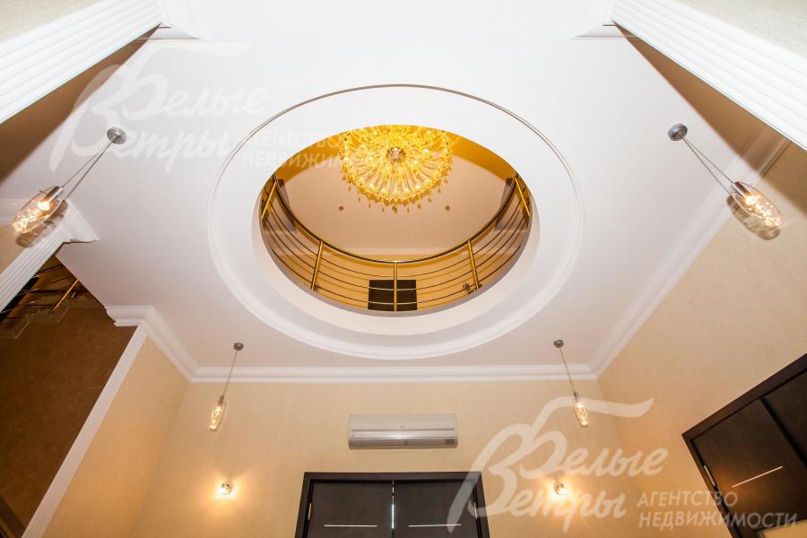 Двухсветный холл 30 кв.м