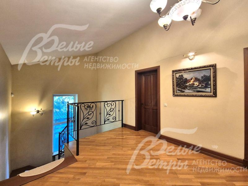 Холл второго этажа