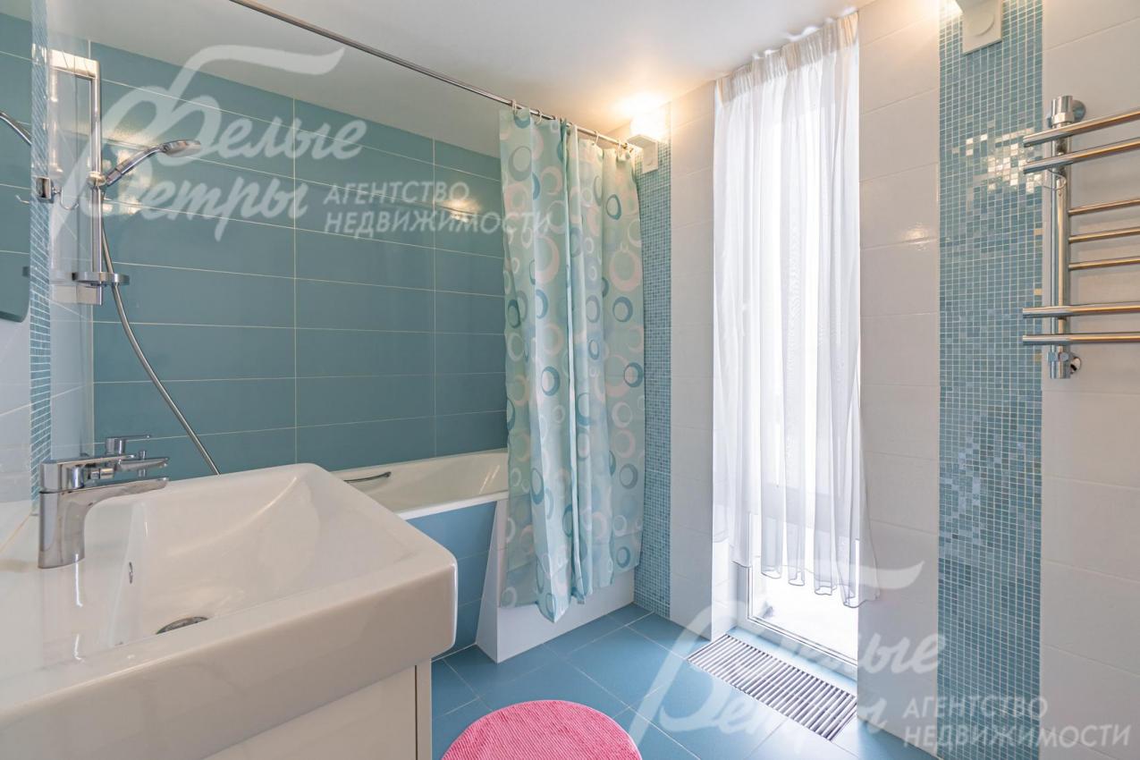 Санузел (с ванной) 5,6 кв.м при детской спальне