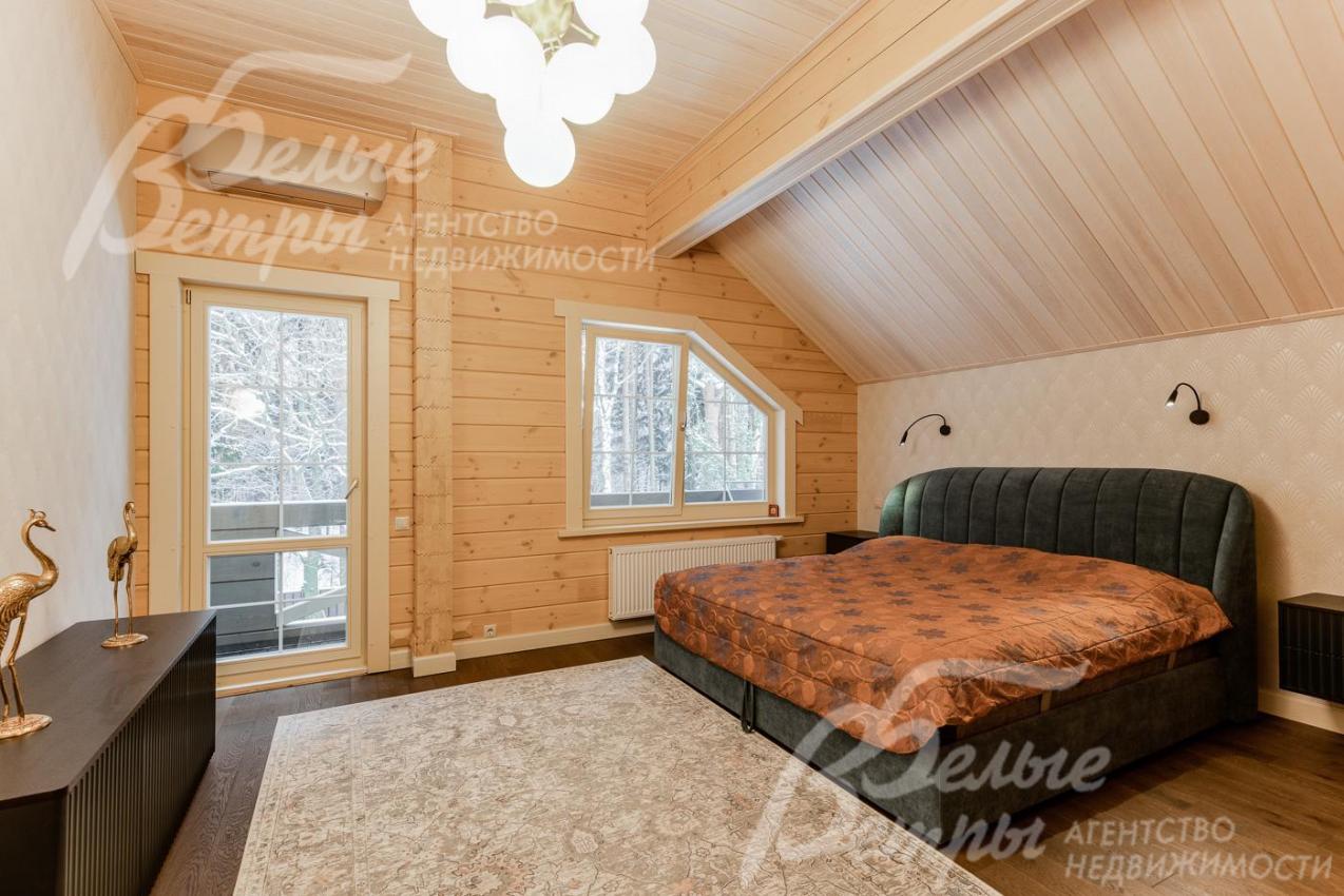 Выход на балкон