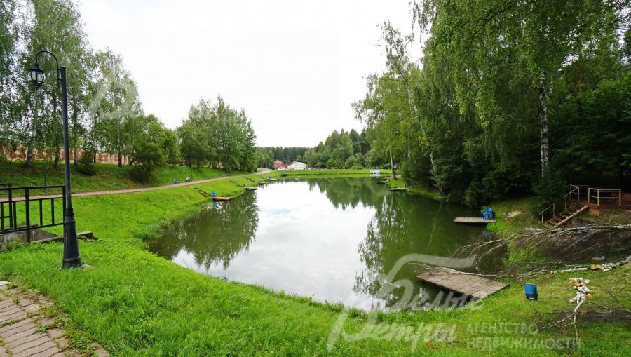 Рыбалка на территории Теплеево Резорт