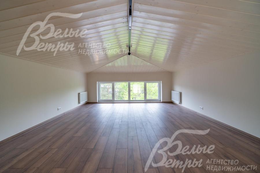 Мансардный этаж: помещение свободного назначения