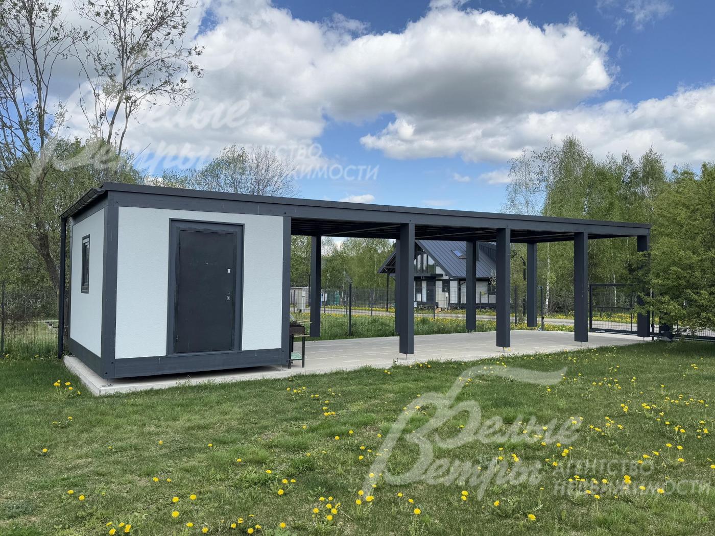 Навес для авто с хозблоком на участке