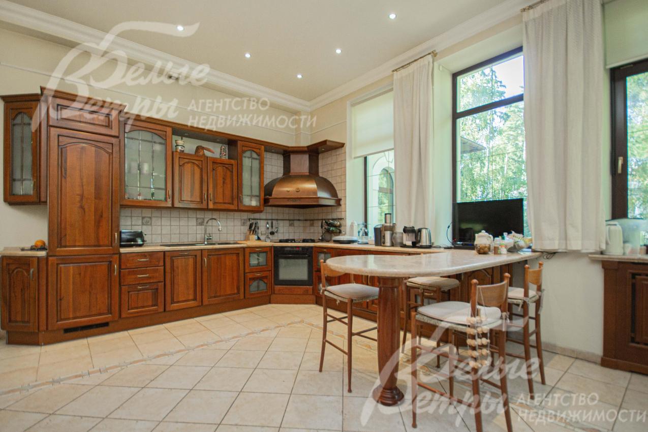 Итальянская кухня Scavolini с барным столом