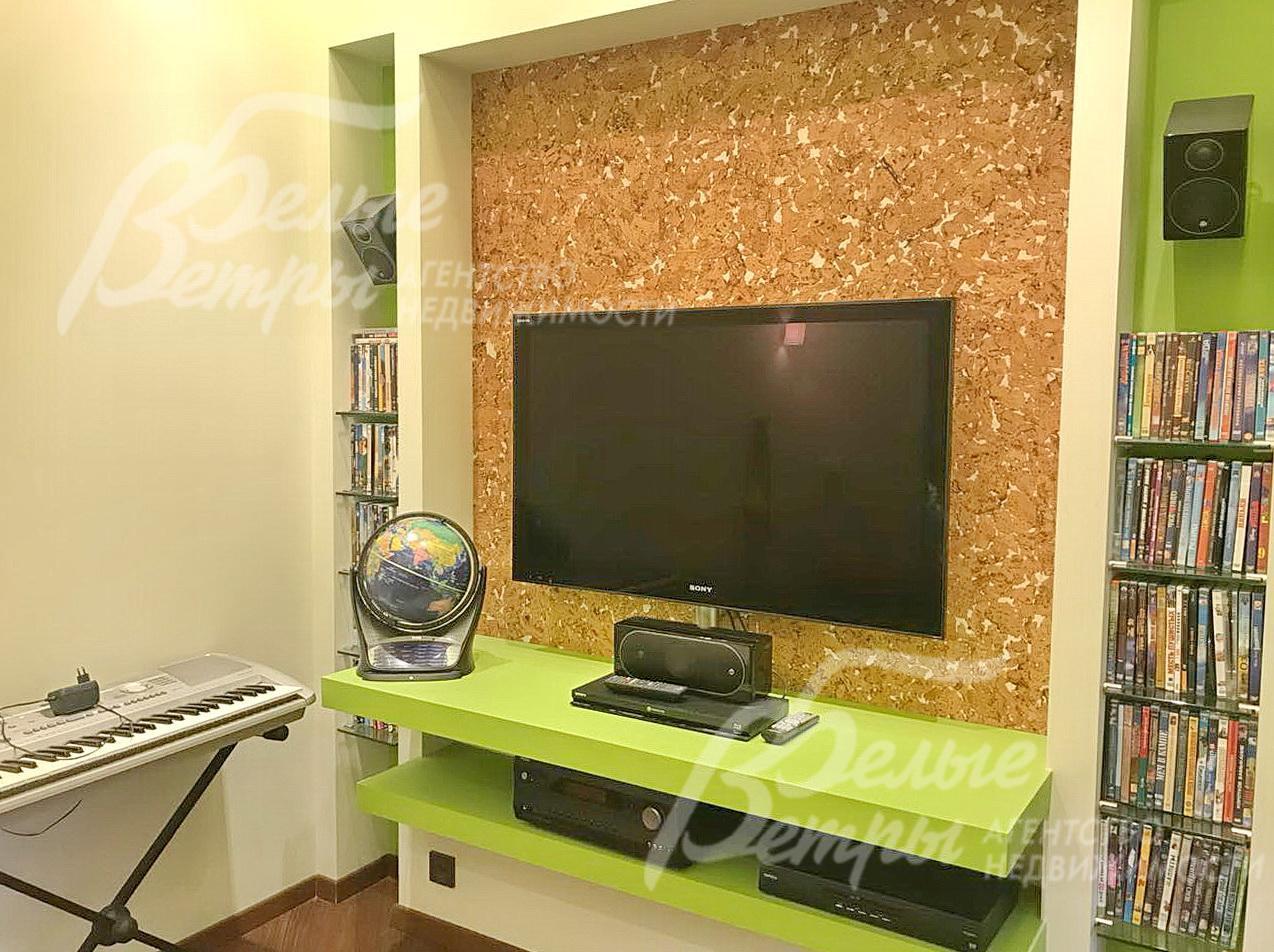 Мини кинотеатр в детской игровой.